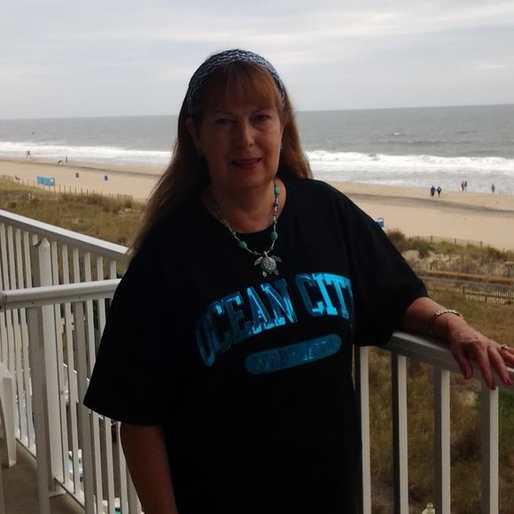 Meet your Posher, Denise - Picture 1 of 1